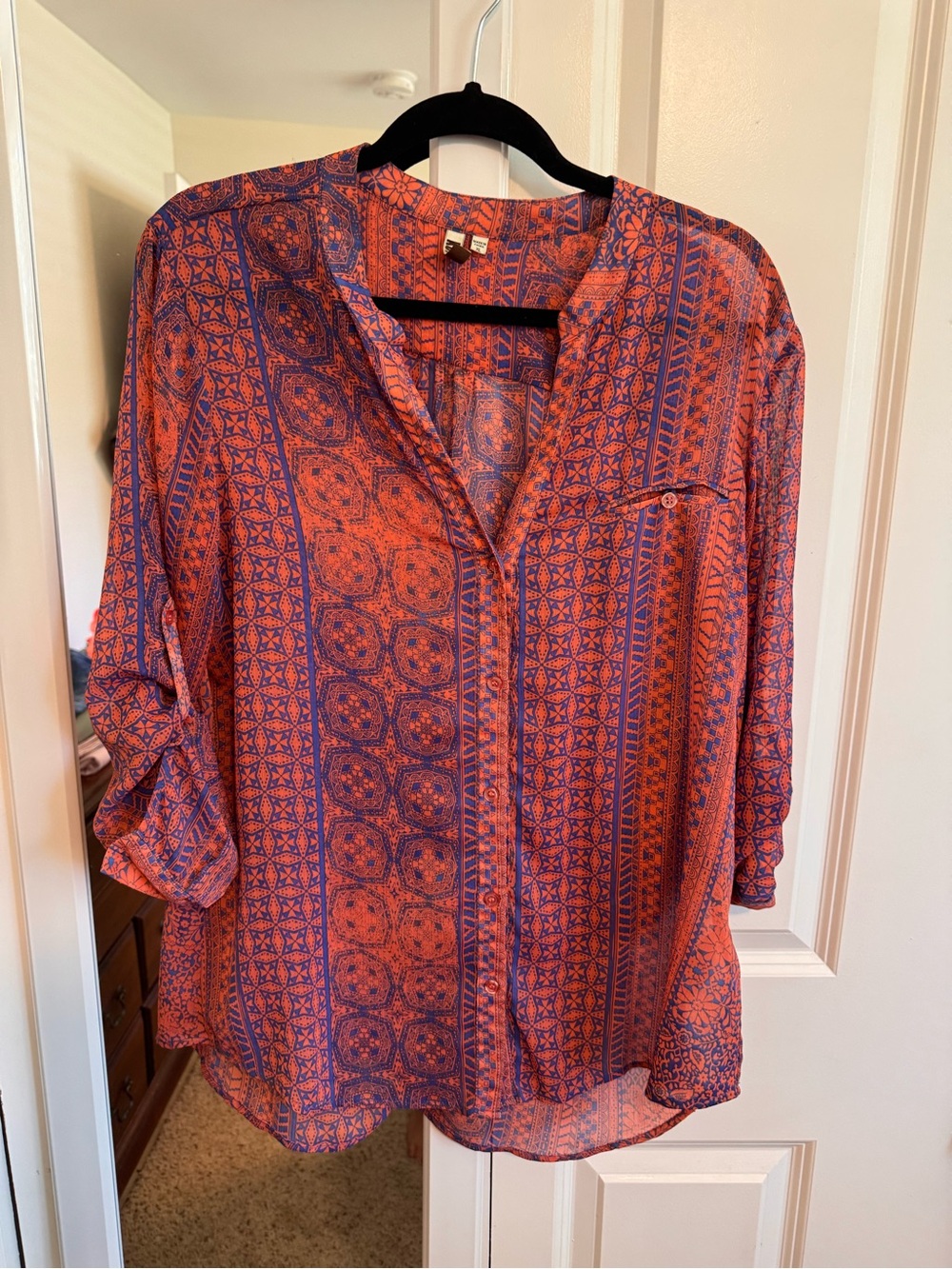 Kut from the Kloth Printed V-Neck Blouse